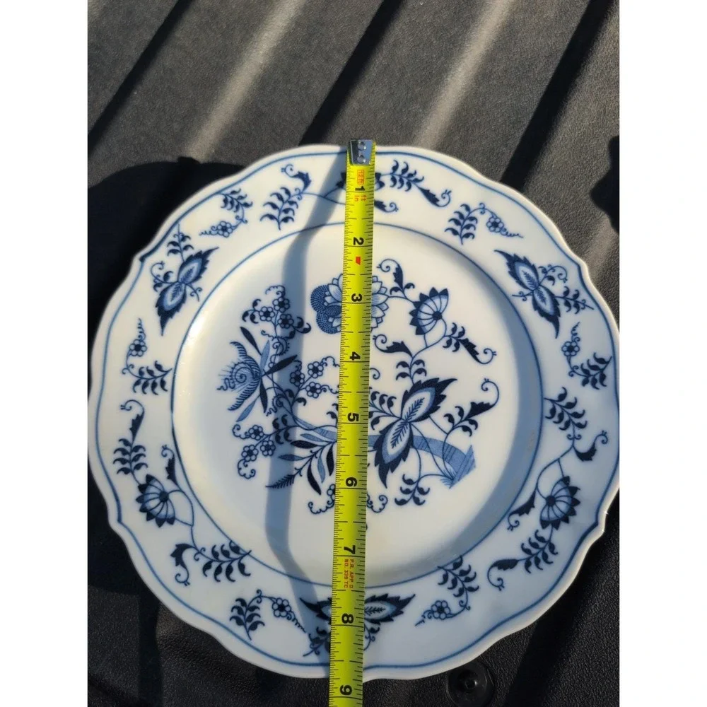 Blue Danube Japan Salad/Dessert Plates Set of 4 Blue Onion Floral 8.75